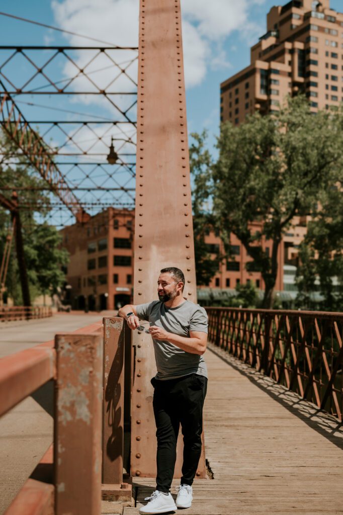 dating profile photographer near me