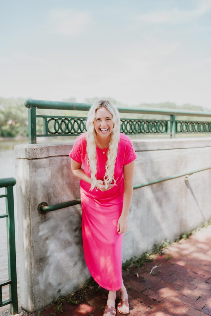 Online Dating Photography in Minneapolis: CBS News Spotlights Shannon O'Malley's Story