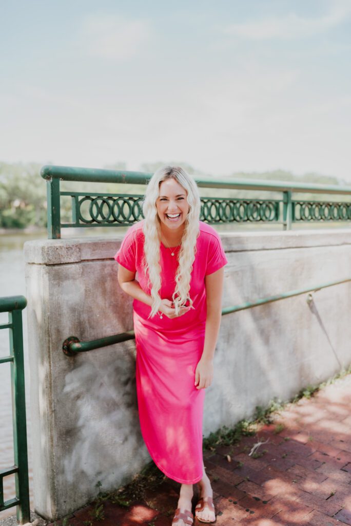 Online Dating Photography in Minneapolis: CBS News Spotlights Shannon O'Malley's Story