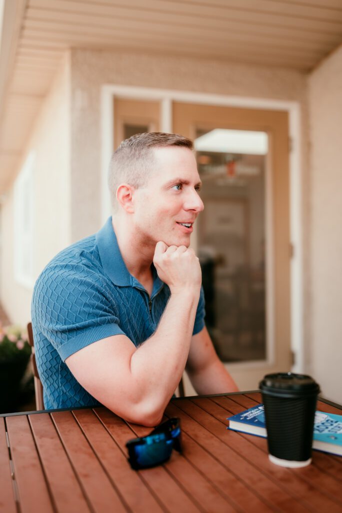 Example of how to improve your dating app profile with lifestyle photos
